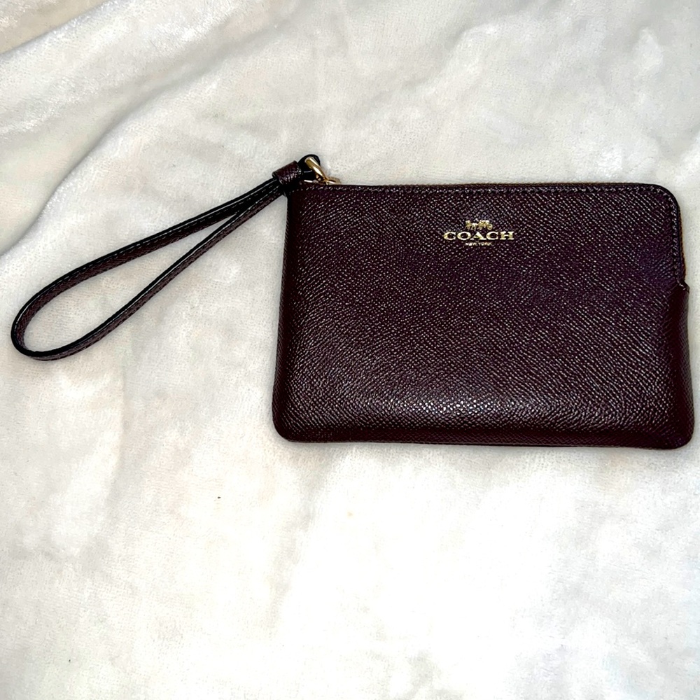 Coach dark Purple Wristlet like new